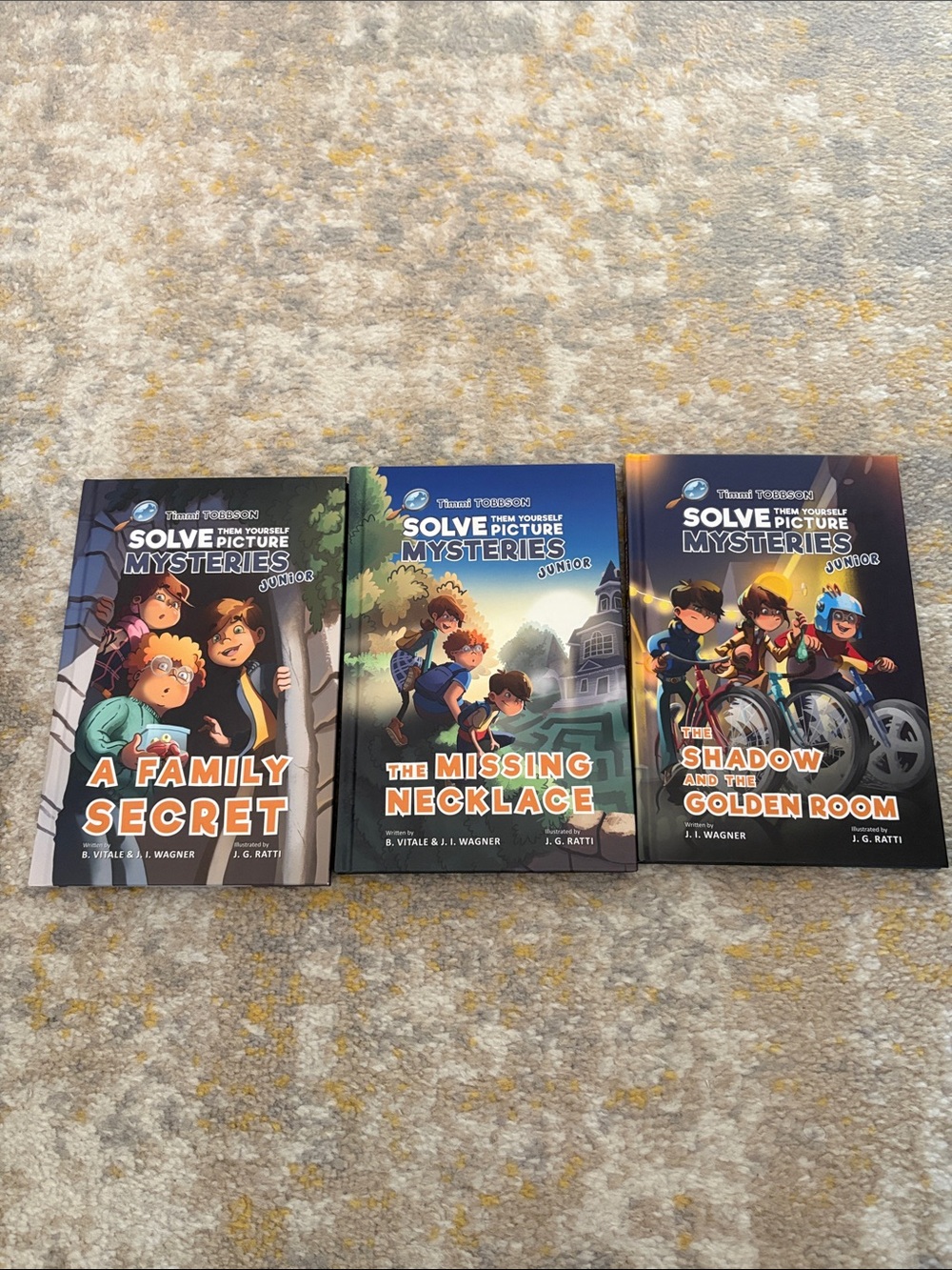Solve Picture Mysteries Junior - Set of 3 (Blue/Black/Orange Covers)